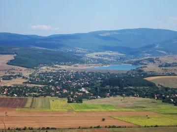 Борисов открива фабрика за преработка на свежи зеленчуци в радомирско