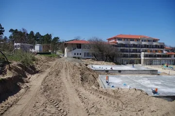 Ивелина Василева: Бетонът на "Корал" е излят върху сиви дюни