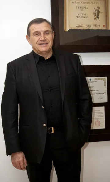 Увеличаваме производството и връщаме уволнени работници