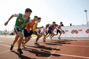Министър Кралев награди призьорите от „Мтел атлетика за младежи"