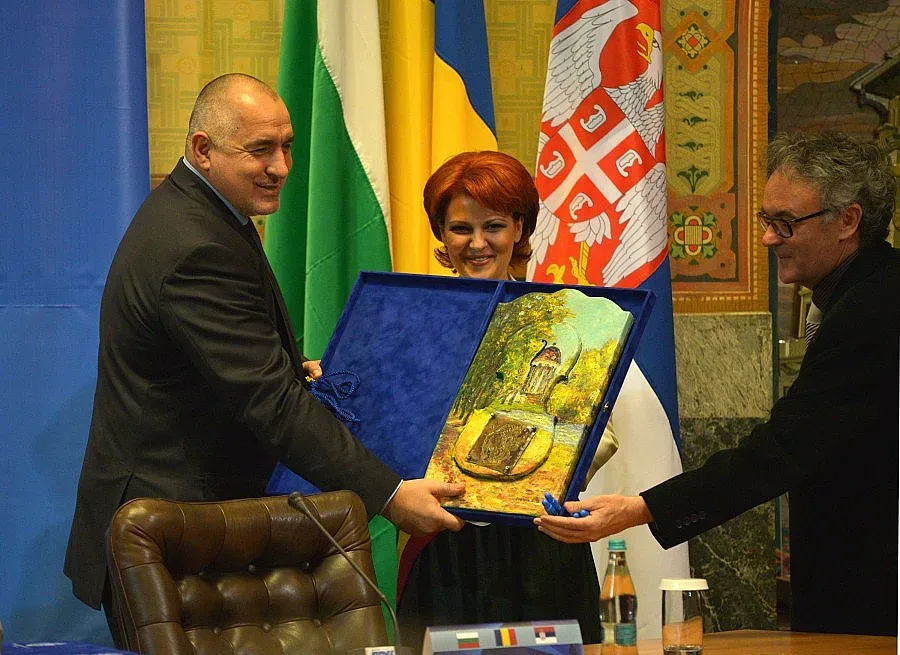 Мечтата на Бойко: Аутобан свързва Белград, София и Букурещ (ОБЗОР)