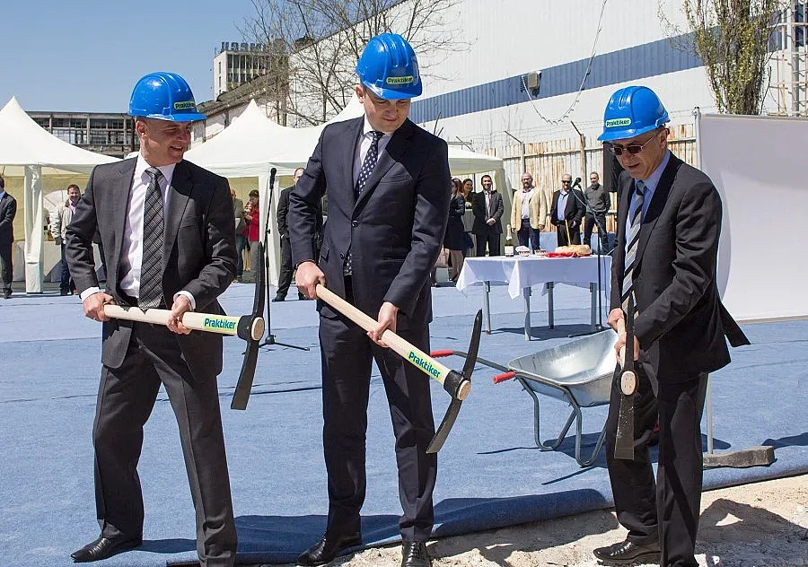 Строят нов и модерен "Практикер" във Варна