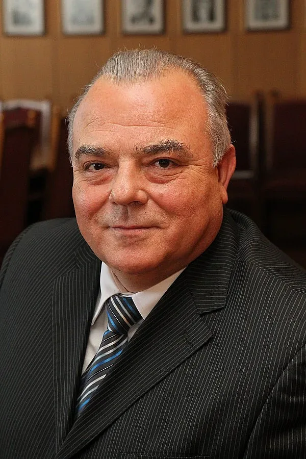 Държавата да поръчва кадри на най-добрите университети