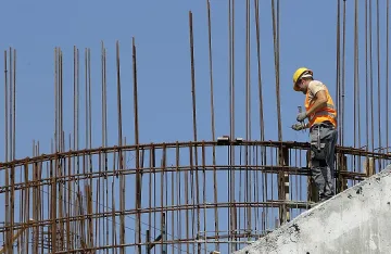 Започват масови проверки на строежите по морето