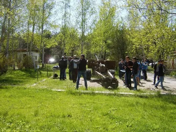 Гимназисти от Кърджали участваха в изнесен урок по военно обучение 