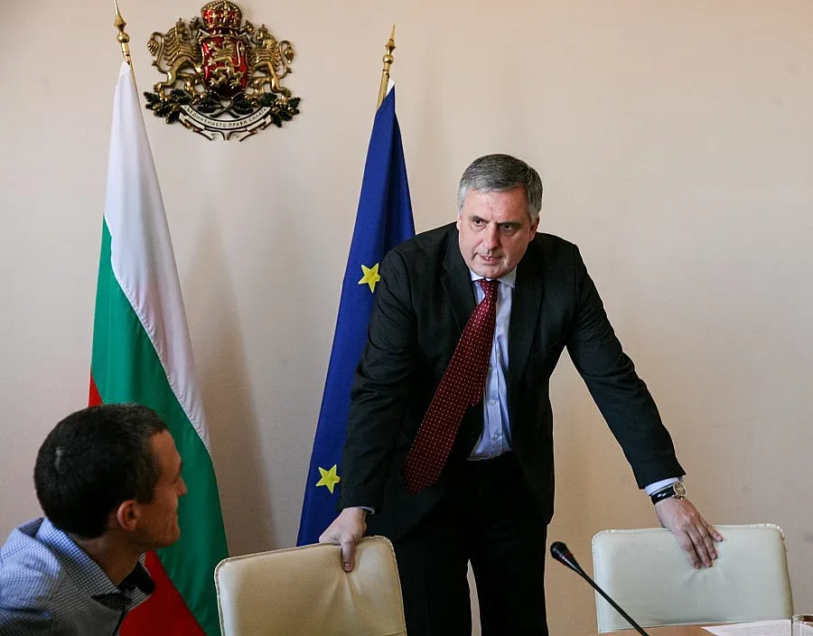 100 000 на полето с 14 лв. надница (ОБЗОР)