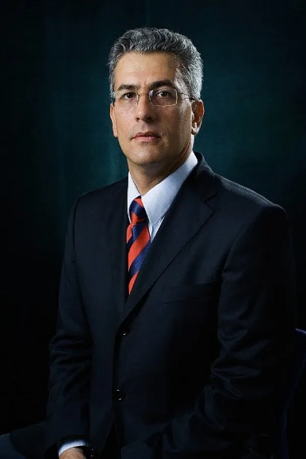 Големият кмет с малкото имение