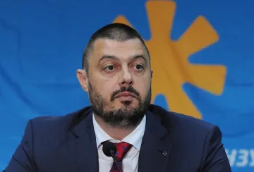 Младежите на ББЦ във Варна напускат Бареков