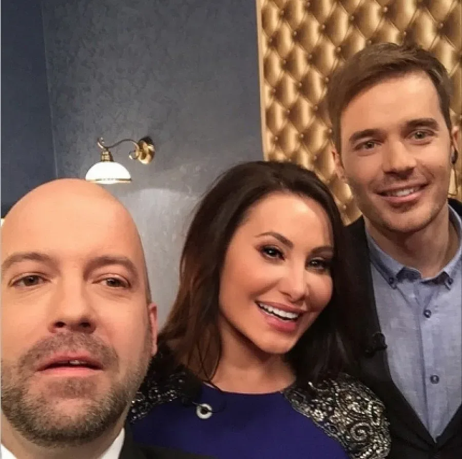 Всички искат селфи с Дарина