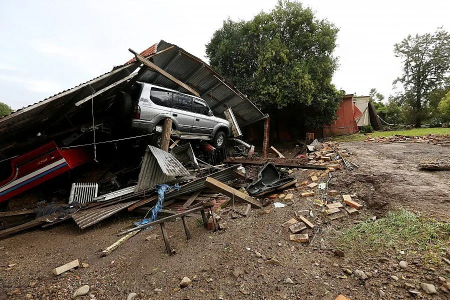 Бури оставиха половин Австралия без ток