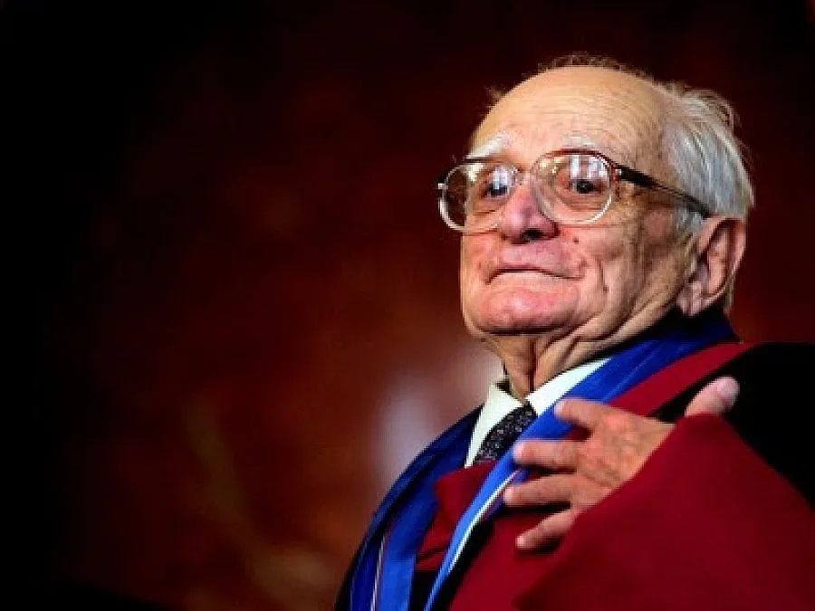 Нова стихосбирка на Валери Петров за 95 г. от рождението му