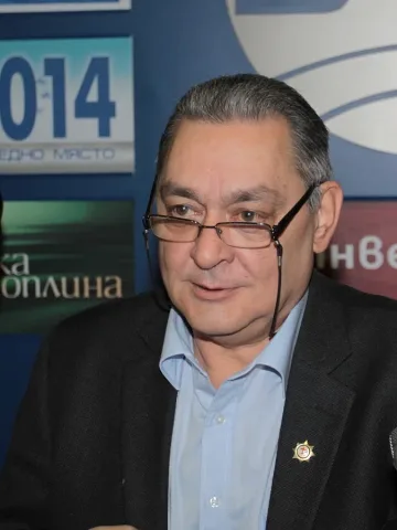 Не бива икономисти да командват болници