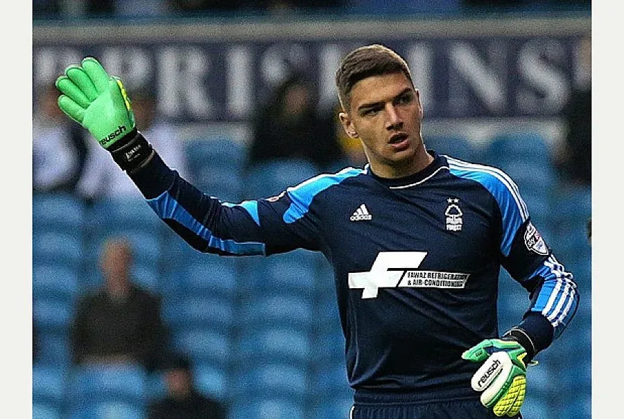 Наш вратар остава на пейката в Нотингам