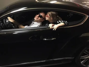 Целувката на Деа дава сили на Бербо