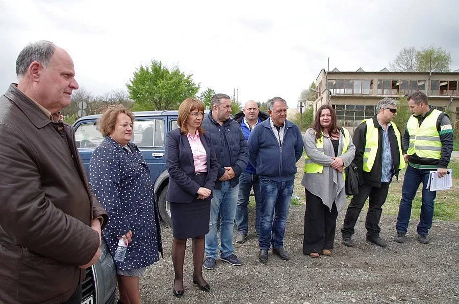 Близо 1 млн. лв струва ремонтът пътя Казанлък-Енина