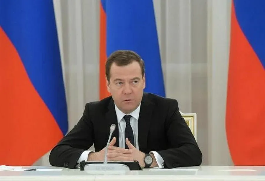 Икономиката на Русия се сви с 2%