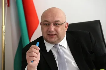 Кралев утвърди 20 проекта за 125 000 лв. по "Децата и спортният клуб"