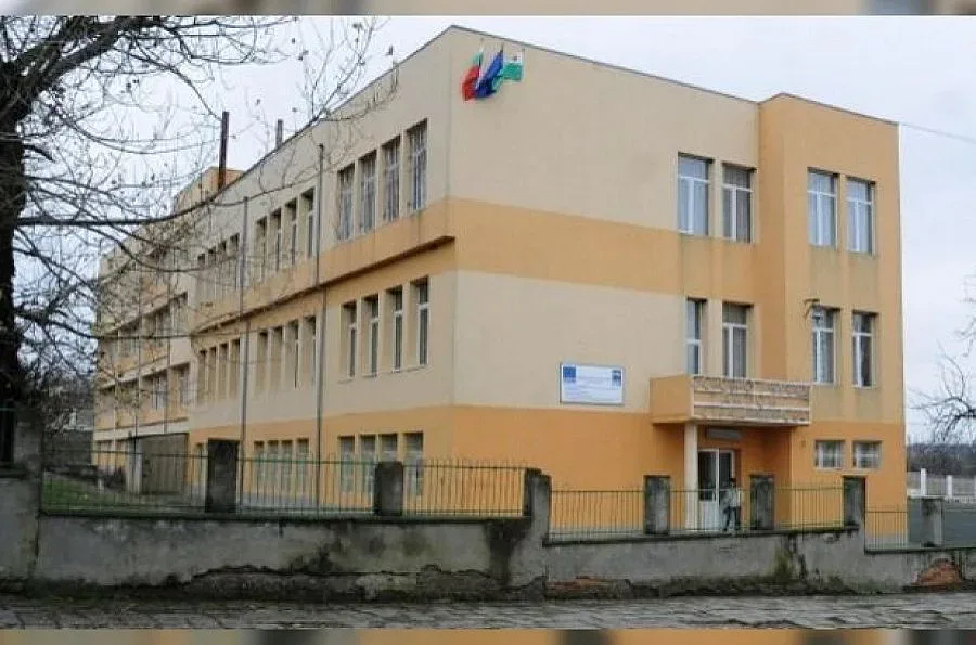 Видеонаблюдение и охрана в Дебелт, където изнасилиха малкия Гошко