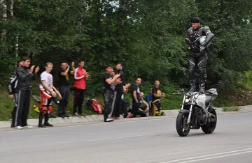 Мото сезонът в Благоевград тръгна с водосвет