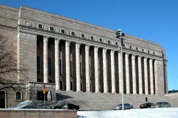 Финландия гласува за парламент