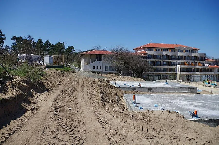 Нова санкция срещу "Фаворит" заради дюни