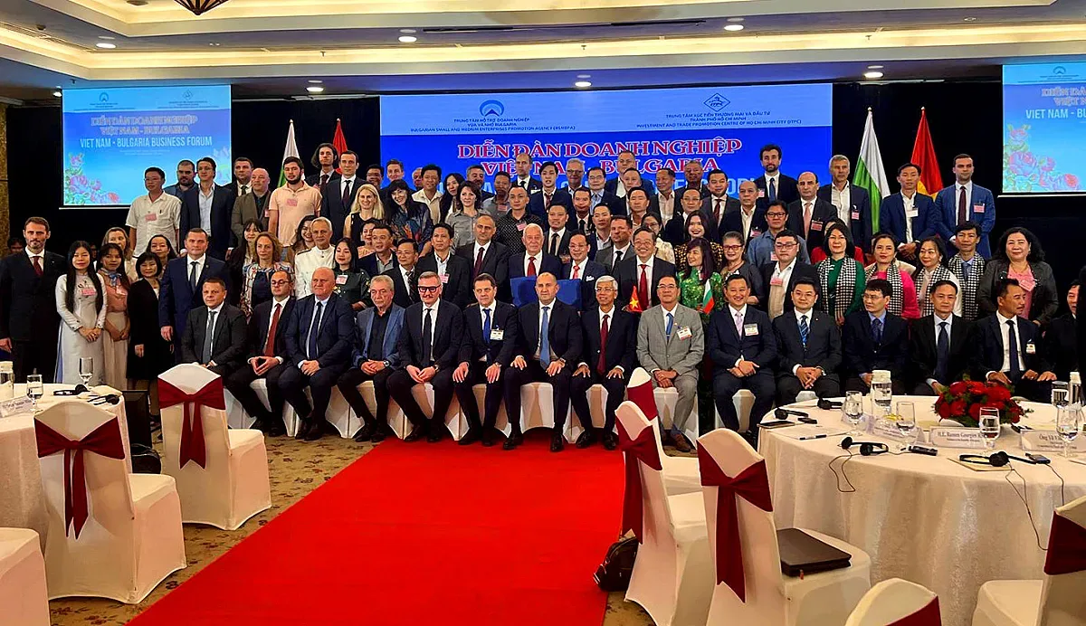 Деляна Иванова представи Българската банка за развитие на българо-виетнамски бизнес форум