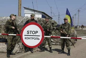 Свалиха още два паметника на Ленин в Украйна