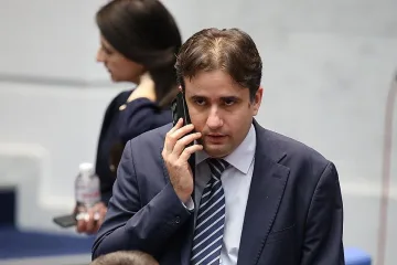 ДБ със съдбовно решение за избора на шеф на НС