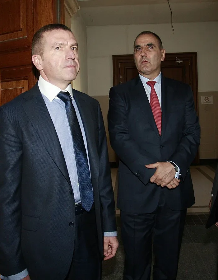 Цветанов чака 30 дни ВКС да отмени затвора