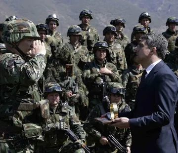 Президентът: Демокрацията не е даденост, тя се защитава