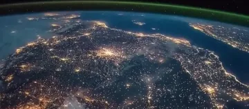 ВИДЕО: Как изглежда спяща Европа от космоса 