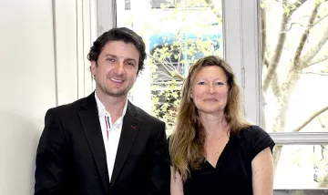 Книги на БГ автори в "Помпиду" договори Боршош в Париж 