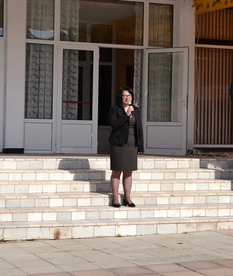 Над 300 самодейци танцуват и пеят на фестивал в Гърмен