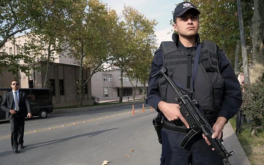 Масова чистка в турската полиция