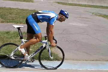 Колоездачът Мирослав Минчев се бори да влезе в олимпийската квота