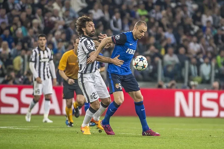 Бербо изрева от реферска тесла