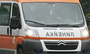 Шофьор без книжка уби млада жена, колата се разцепила на две