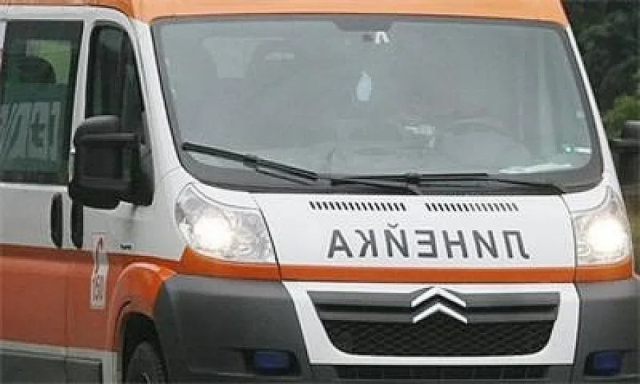 Шофьор без книжка уби млада жена, колата се разцепила на две