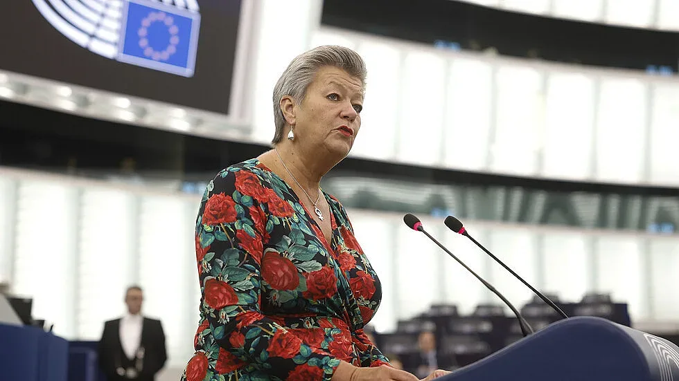 Еврокомисар гърми шампанско за България. Голяма новина