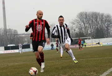 Камбуров изпревари Гунди, изравни Якимов