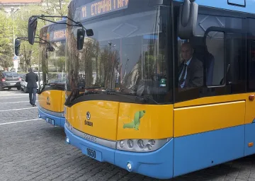Купуват 110 нови автобуси за София