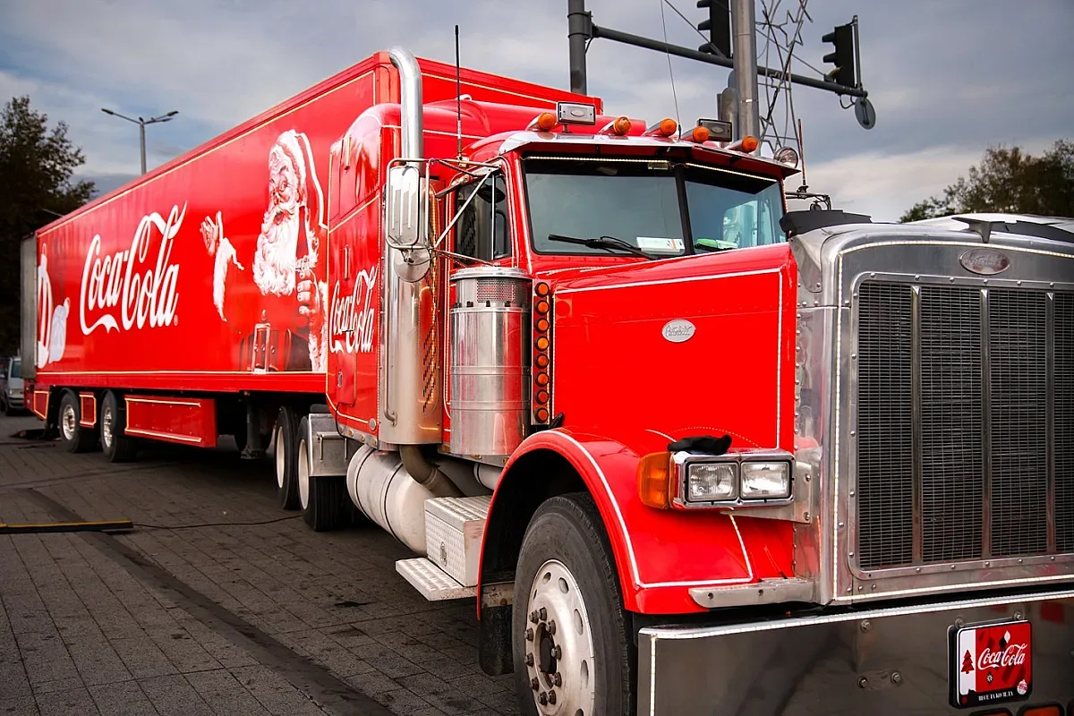 Камионът на Coca-Cola пристига за Коледа в 9 града в България