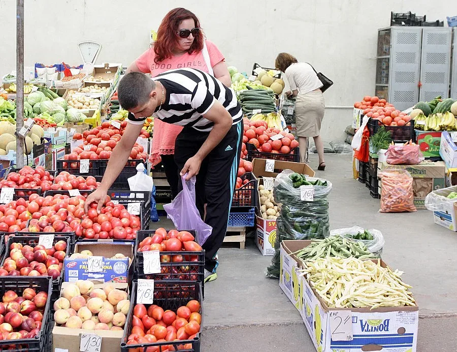 Внасят бракувани домати и краставици