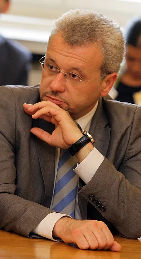 ДПС обмисля вот на недоверие срещу кабинета