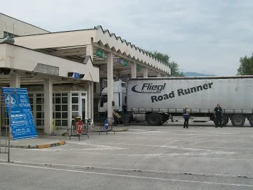 Акция срещу контрабандата по границата