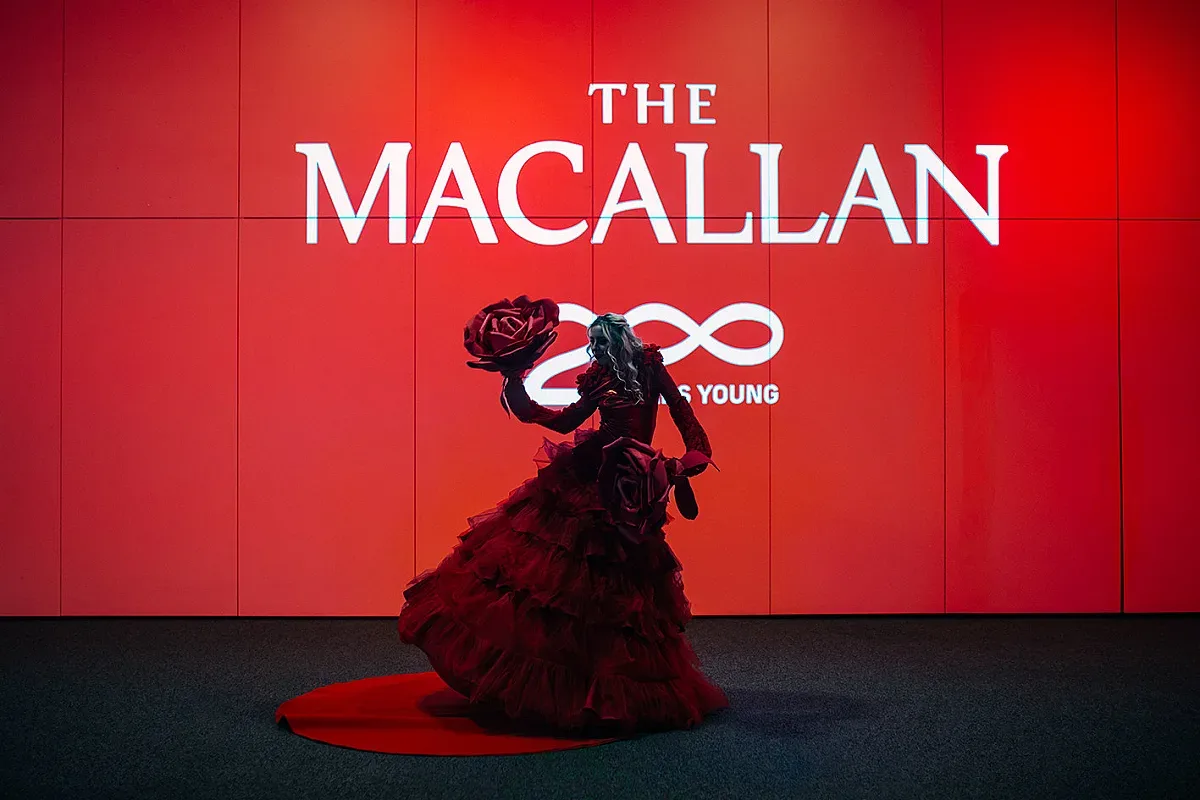 Български колекционер стана собственик на 1 от 200 лимитирани бутилки от юбилейното издание TIME : SPACE на The Macallan