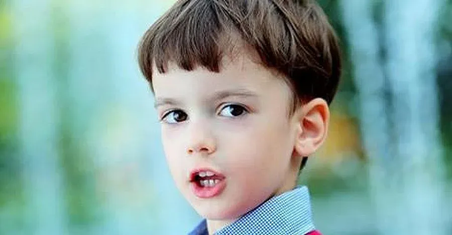 Издигат статуя на малкия Паоло