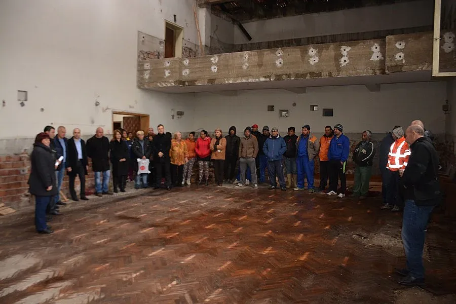 С над милион лева ремонтират 2 читалища