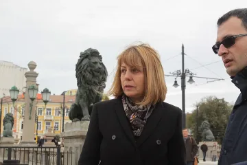 Ремонтират три гробища в София