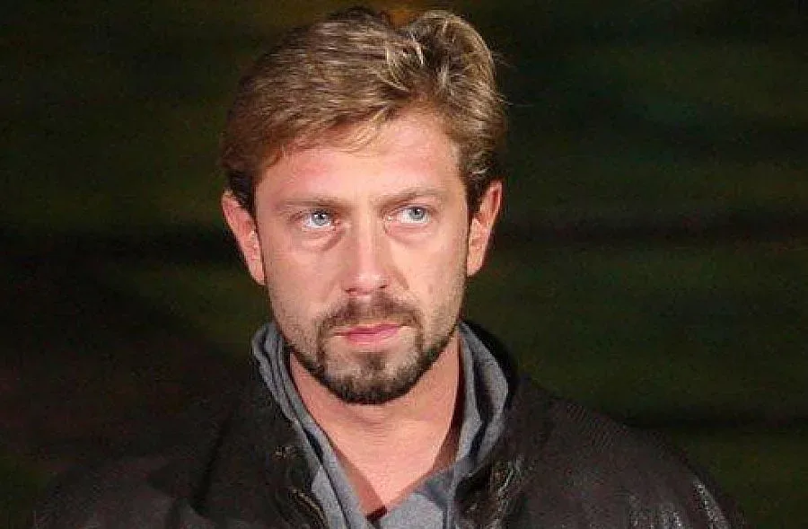 Почивам на Черно море, но ме дразни, че е нагъчкано